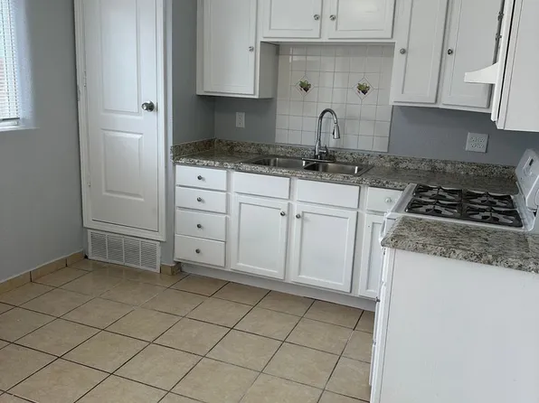 328 Rhode Island (New) St NE