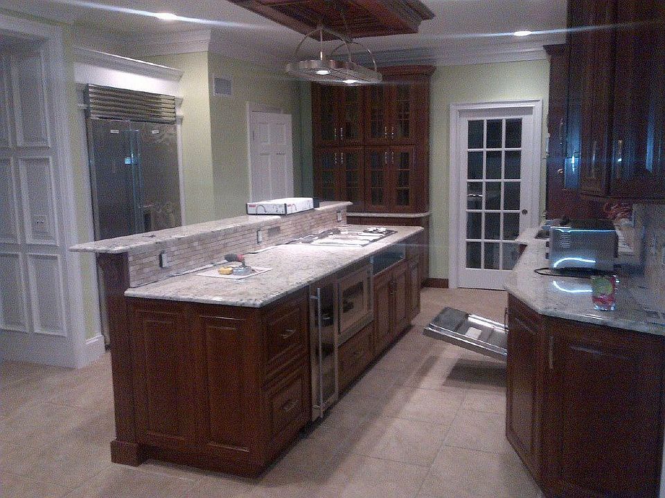 1st image of 60 Florence Ave