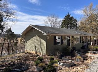 2581 River Rd, Mount Sterling, MO 65062