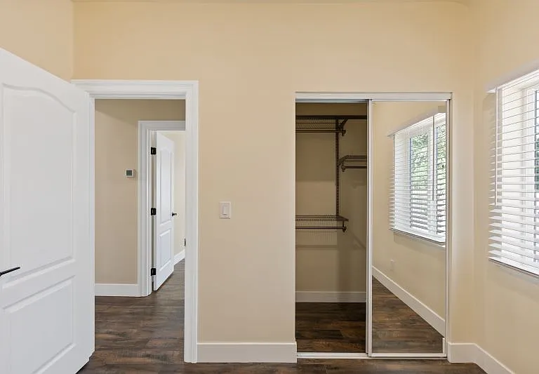 10 Prater Way — Photo 19