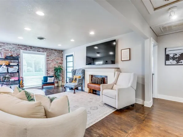 3704 Park Ln, Dallas, TX 75220