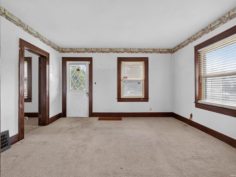 1st image of 915 W Ensley Ave