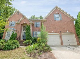 8416 Wren Creek Dr, Charlotte, NC 28269