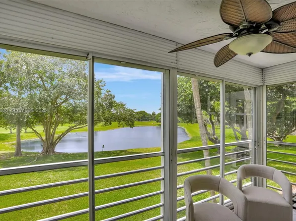 4020 W Palm Aire Dr APT 204, Pompano Beach, FL 33069