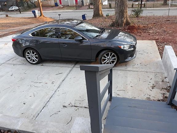 4th image of 2361 Lakewood Ave SW
