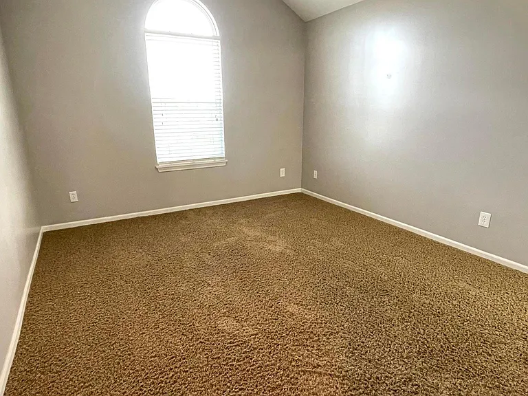 12766 Walker Ave — Photo 11