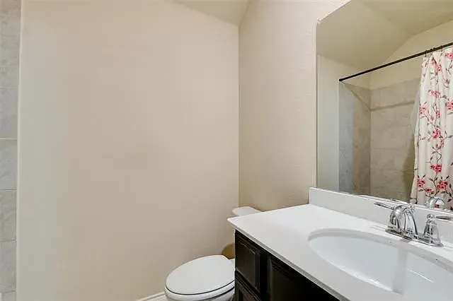 800 Laredo Ct — Photo 8