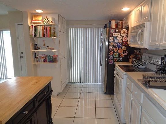 5th image of 8713 Cove Ct