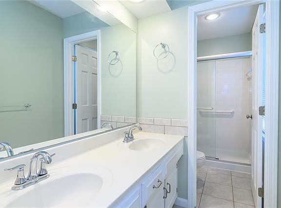 5th image of 10656 W 115th St