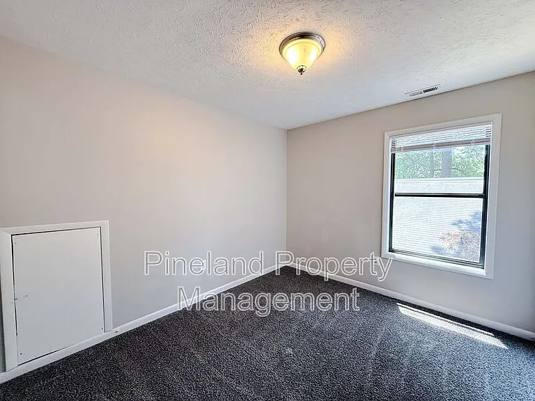 374 Wilder Dr — Photo 15