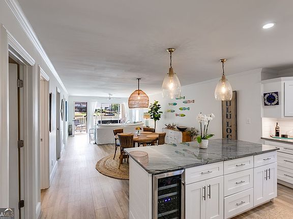 4th image of 705 Berry Ct