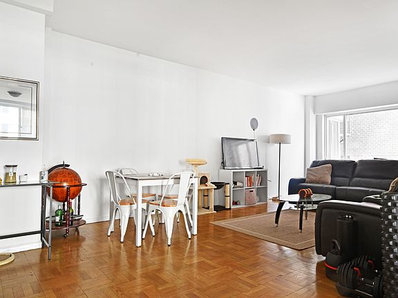 3rd image of 411 E 53rd St APT 17A