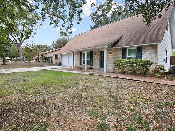 3rd image of 9902 Lorene Ln