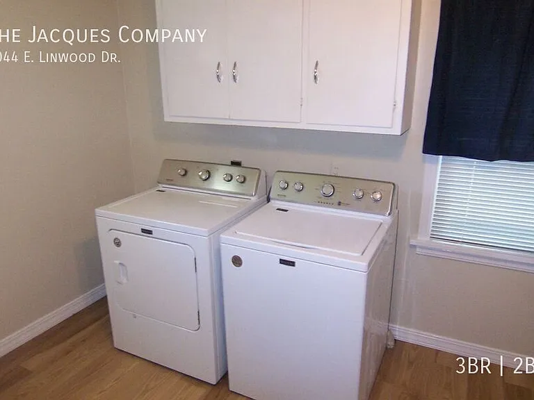 1044 E Linwood Dr — Photo 12