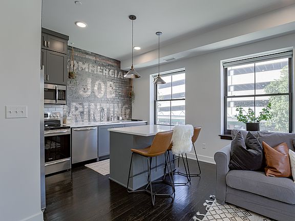 5th image of 144 N 14th St #202