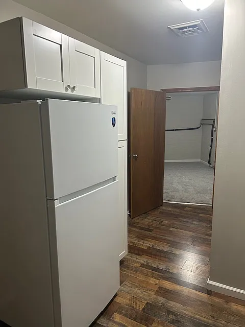 Studio, 800 sqft, $850 — Photo 3