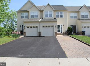 717 Cedar Ln, Norristown, PA 19401
