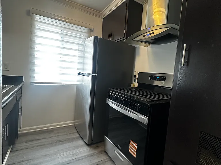 5927 Benner St #3 — Photo 7