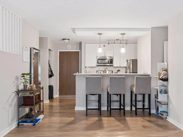 433 S 7th St APT 2211, Minneapolis, MN 55415