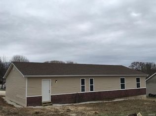 330 Julie Ct, Elsberry, MO 63343