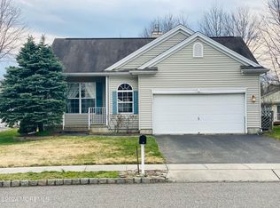 17 Tennyson Rd, Brick, NJ 08724