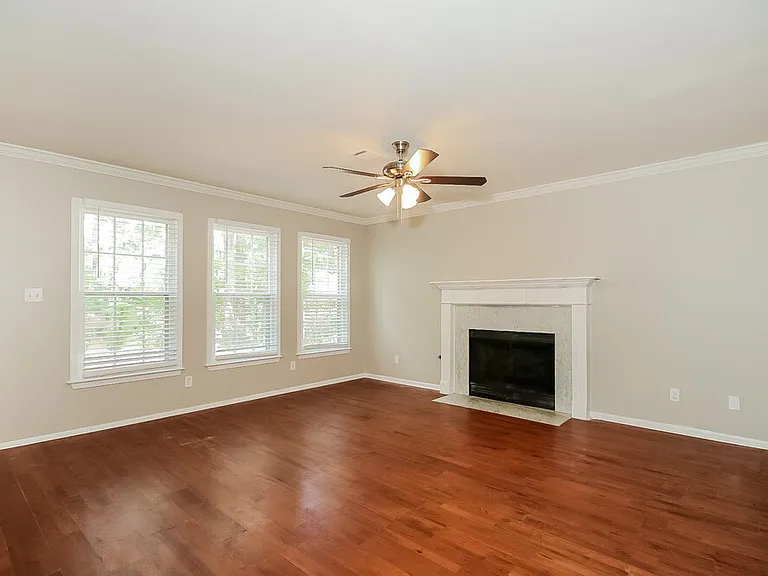492 Ivey Ct SE — Photo 5
