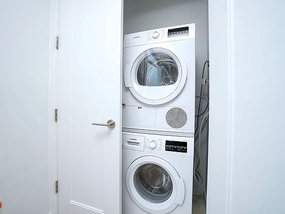 5th image of 29-18 41st Ave Unit 7E