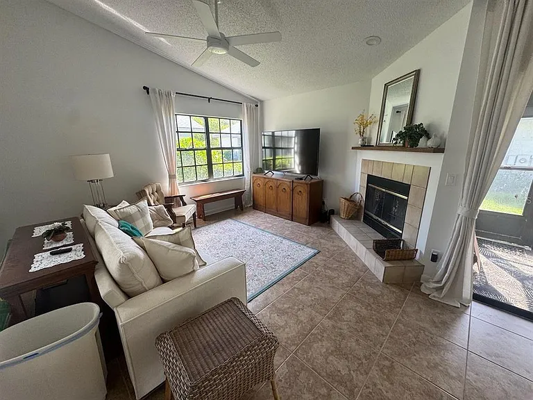2749 Countryside Blvd #20 — Photo 3