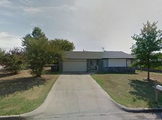 13641 S Hickory Pl E, Glenpool, OK 74033