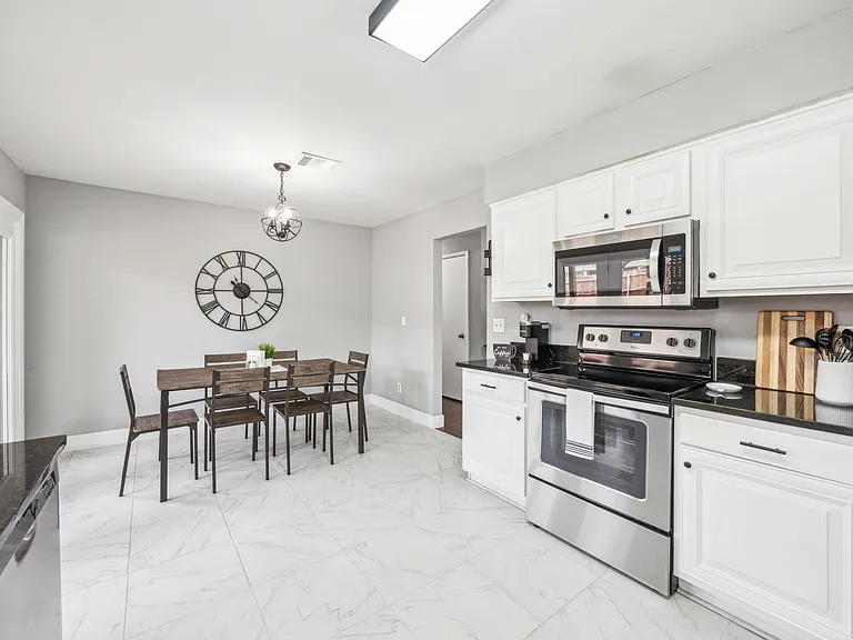 1601 Chittam Dr — Photo 9