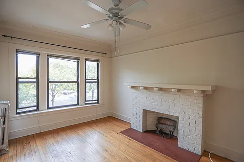 845 W Dakin St #2 Photo 1