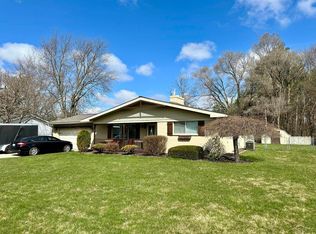 5430 Rosedale Pl, Saginaw, MI 48638