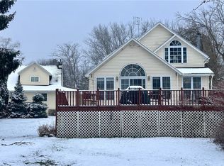 5653 E Davey Rd, Brewerton, NY 13029