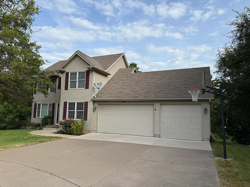2147 Cliff Side Dr
