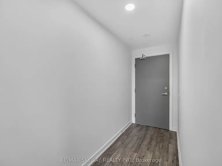 15 Skyridge Dr #521 — Photo 49