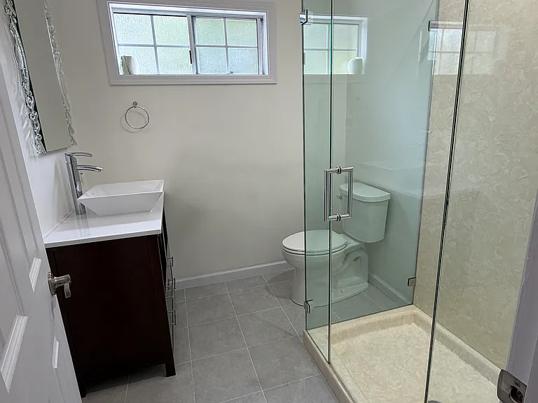 904 Lexington Ave — Photo 12