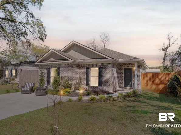556 Shady Oak Dr, Mobile, AL 36608