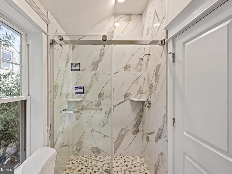19 Conwell Ave — Photo 28