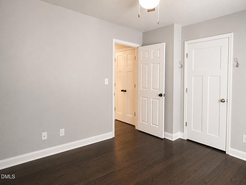 1st image of 10 Crystal Oaks Ct