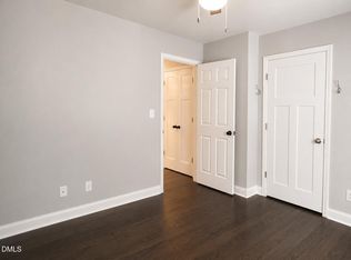 10 Crystal Oaks Ct, Durham, NC 27707