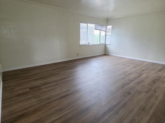 3rd image of 6920 Fresno St APT C