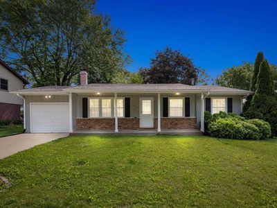 818 Keswick Dr, Iowa City, IA, 52246