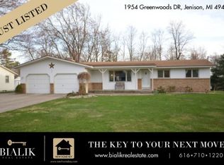 1954 Greenwoods Dr, Jenison, MI 49428