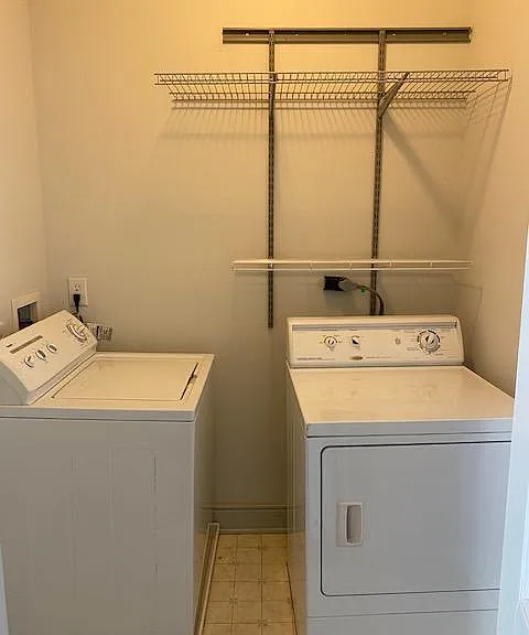 Laundry room (upstairs)