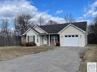 44 Victoria Ct, Martinsville, VA 24112