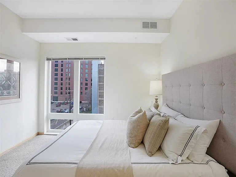 Third North Apartments — Photo 25