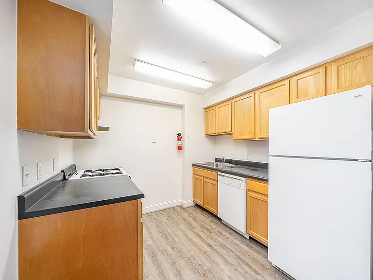 7430 Boulevard East #3B — Photo 2
