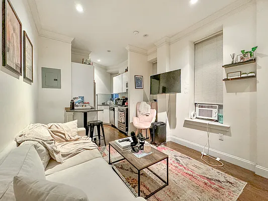 Rented by Dallien Realty Limited Liability Company | media 27