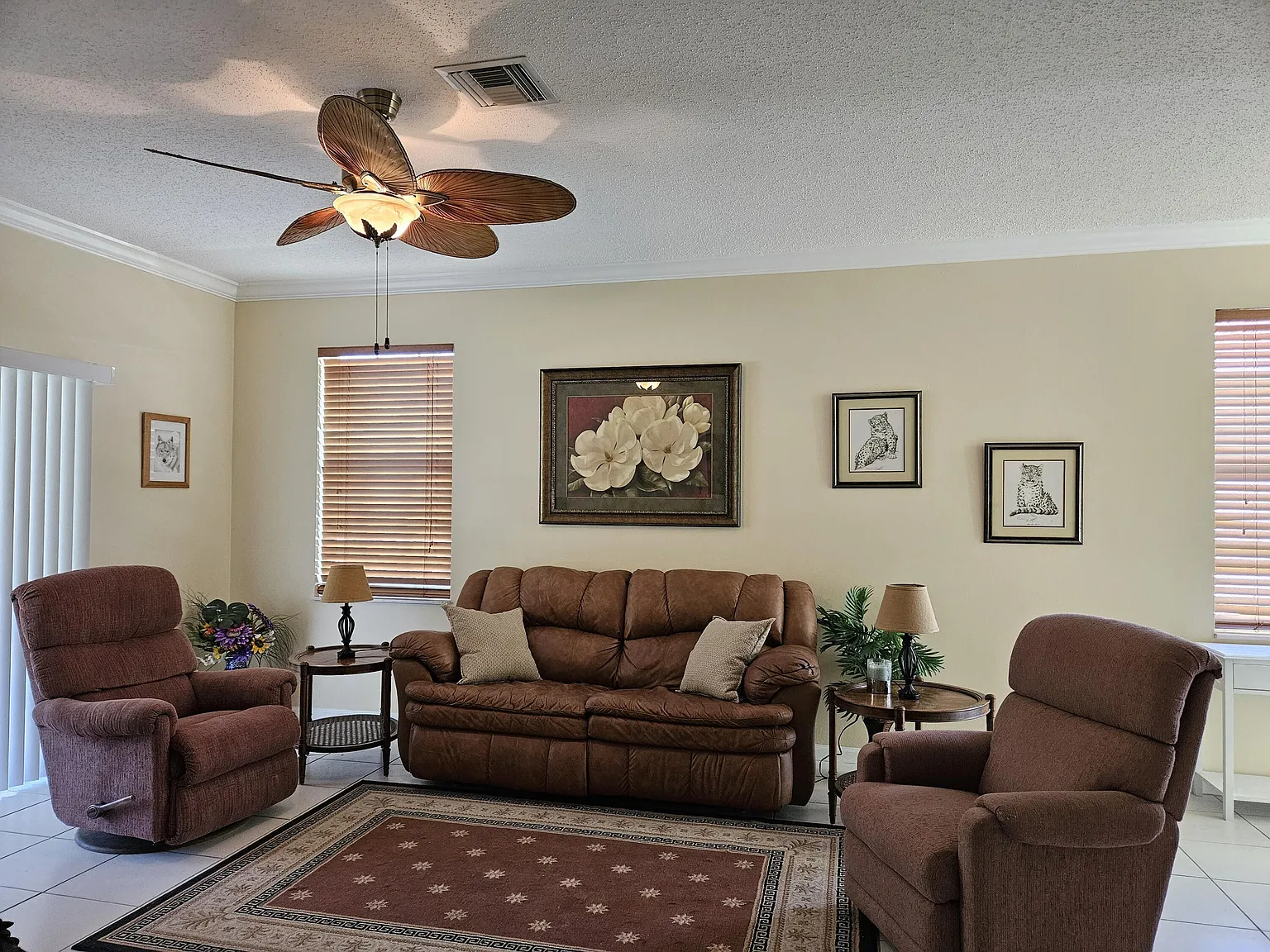 3 bed, 2.0 bath, 1592 sqft, $5,000 — Photo 4