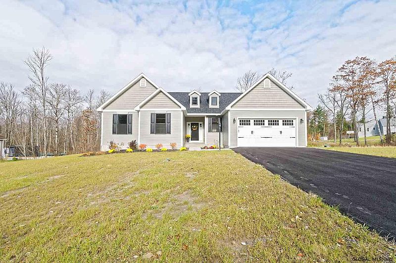 3rd image of 223- lot 4 EVERGREEN Place